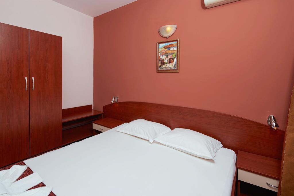Guesthouse Kirov Ravda Kültér fotó